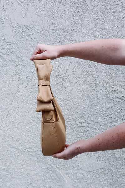 Tied With A Bow Handbag / Tan