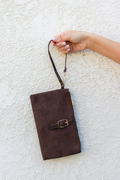 Zephyr Suede Wristlet / Rich Brown