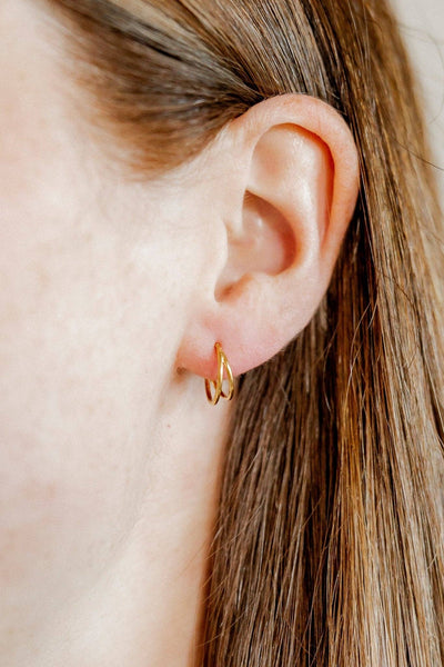 Nylah Gold Huggie Earrings 10mm