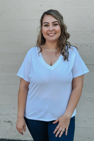 Girlfriend V Neck Tee / White