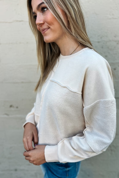 Seams Easy Sweater / Cream