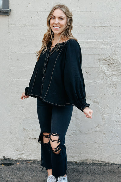 Vervet Leslie Distressed Flares / Black *final sale*