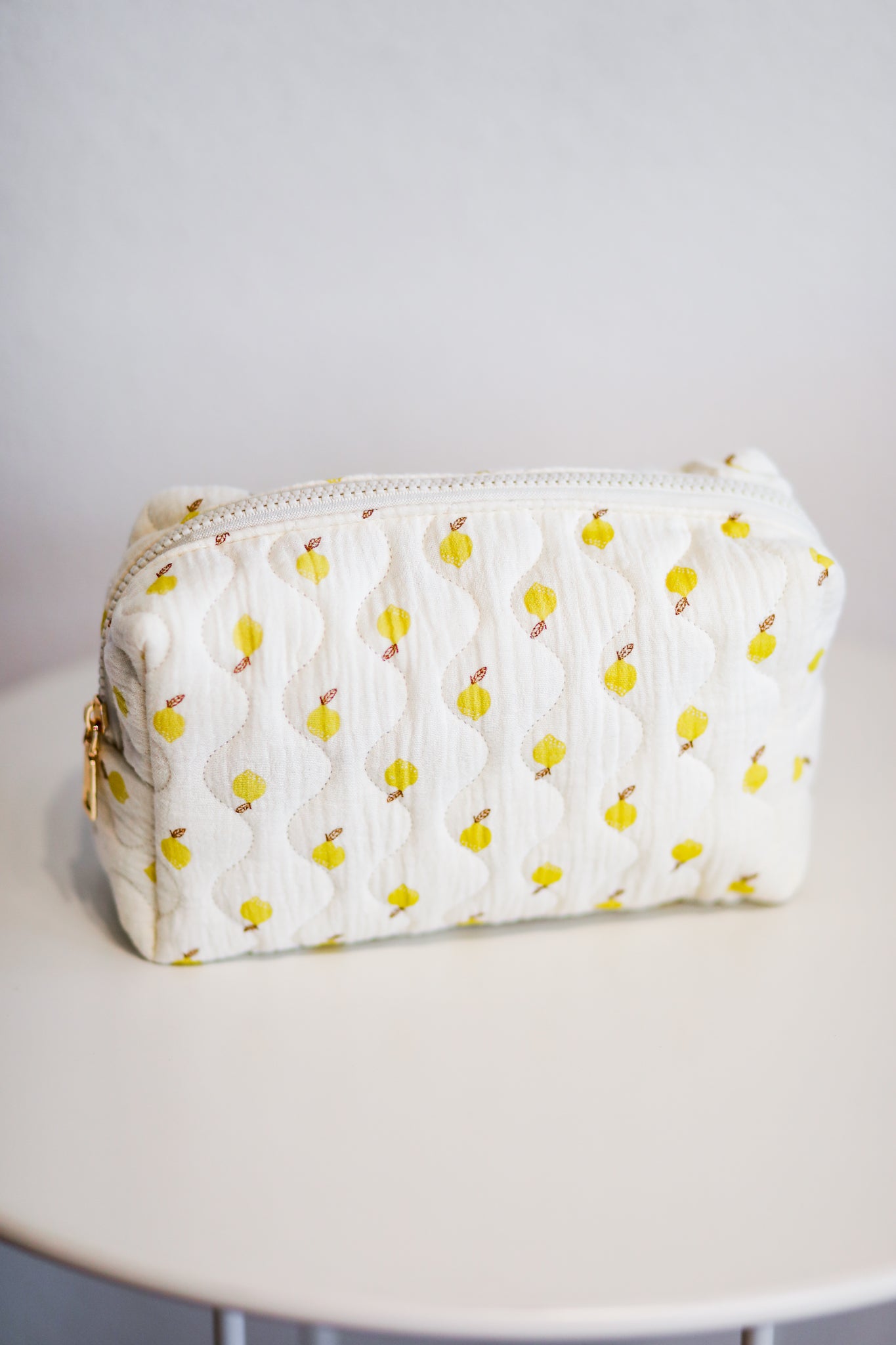 Quilted Lemon Print Travel Bag