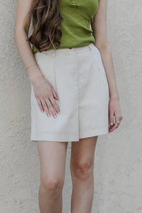 Oat Linen Tailored Shorts