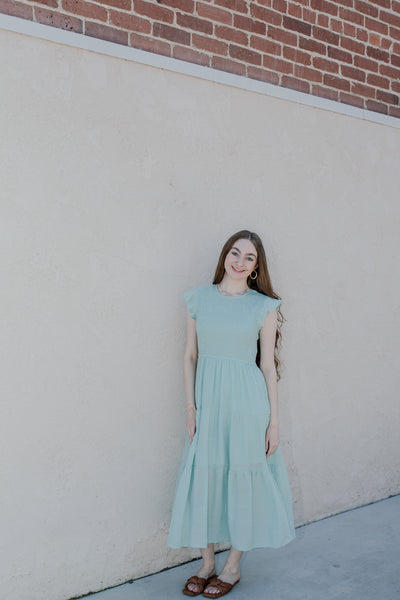 Sunday Stroll Midi Dress / Light Sage