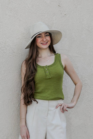 Ryanne Ribbed Henley Tank Top / Spring Green