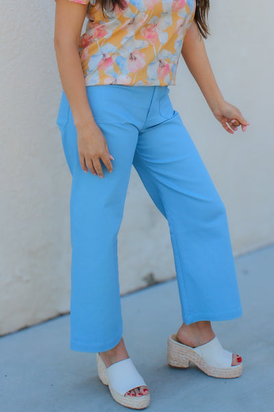 Jo Cropped Summer Pants / Carnation Blue