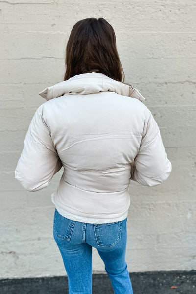 Let's Chill Puffer Jacket / Beige