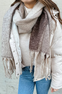 Wavy Elegance Fringe Scarf / Brown and Taupe