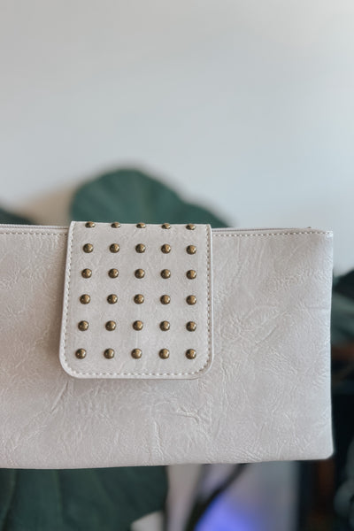 Riviera Maya Rivet Clutch / Cream