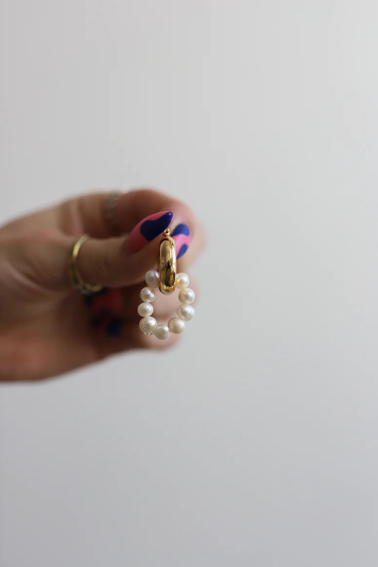 Kaxi Pearl Hoop Earrings