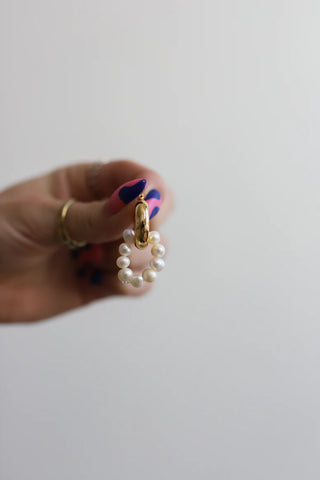 Kaxi Pearl Hoop Earrings