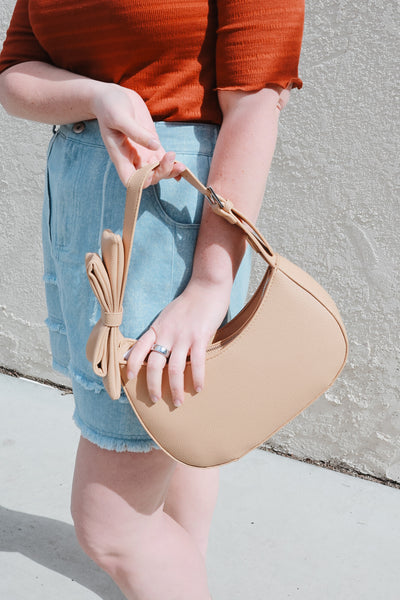 Tied With A Bow Handbag / Tan