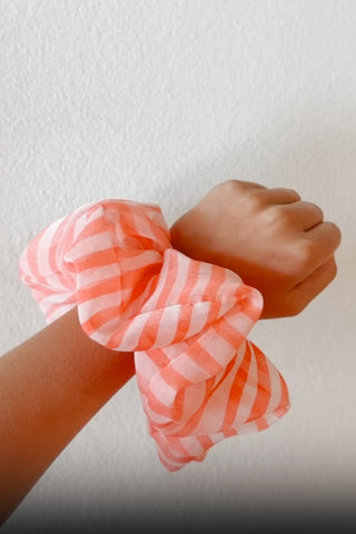 XL Scrunchie Coral Stripe