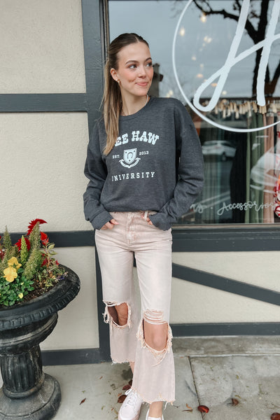 Morgan Distressed Jeans / Rose by Vervet