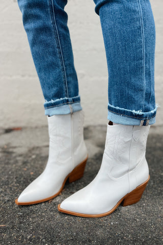 Corkys Rowdy Western Boots