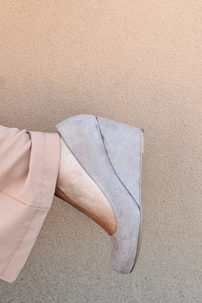 Chinese Laundry Nima Suede Wedge *final sale*